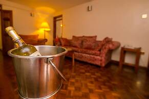 Green Hills Hotel