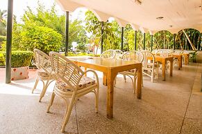 Green Hills Hotel