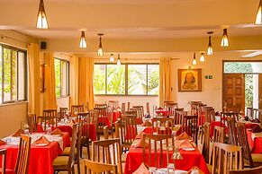 Green Hills Hotel