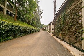 Green Hills Hotel