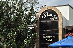 Green Hills Hotel