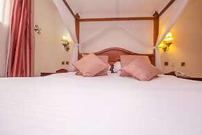 Green Hills Hotel