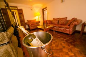 Green Hills Hotel