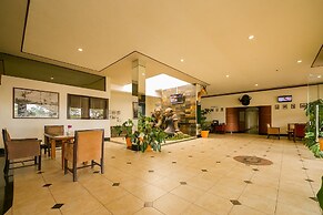 Green Hills Hotel