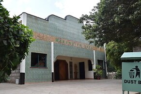 Green Hills Hotel