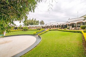 Green Hills Hotel