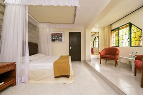 Green Hills Hotel