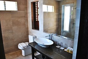 Altamare Dive and Leisure Resort Anilao