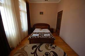Lelis Guest House
