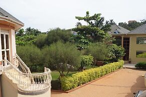 Biyem Hotel