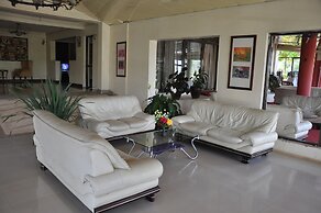 Tropic Inn Hotel
