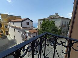 Caterina House