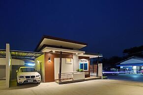 The Rich Resort