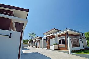 The Rich Resort