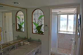 Aca Suites Ixtapa