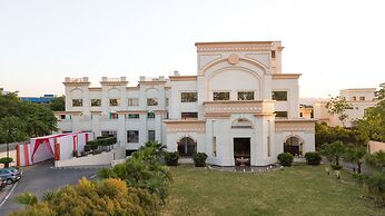 The Competent Palace Hotel
