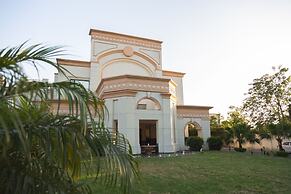 The Competent Palace Hotel