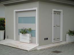 Sweet Home