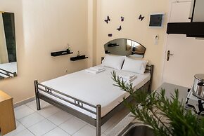 Chris Apartments