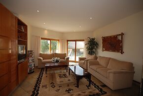 Hoopoe Haven Guest House