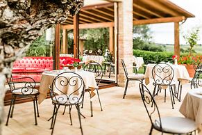 Poggio Antico - Suites and Breakfast