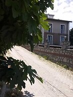Sea Port House