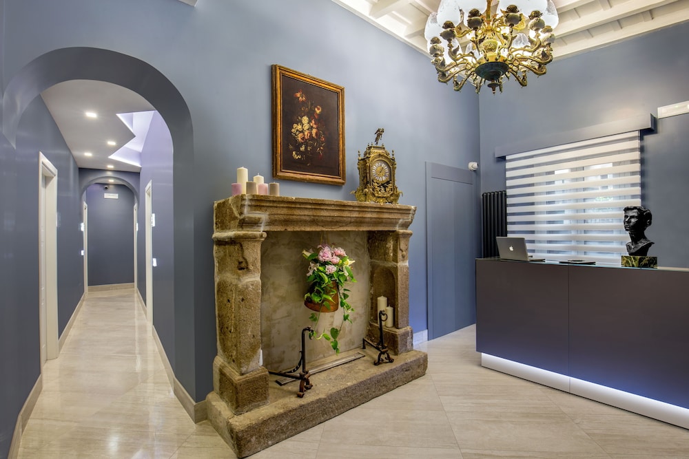 GCF Luxury Suites, Guest House