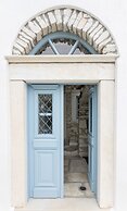 Traditional Inn Pirethron