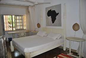 White Elephant Sea & Art Lodge