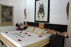 White Elephant Sea & Art Lodge