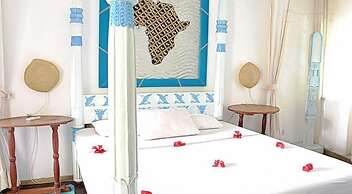 White Elephant Sea & Art Lodge