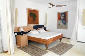 White Elephant Sea & Art Lodge