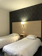 Cit' Hôtel la Pyramide