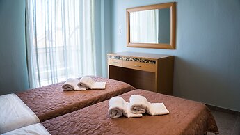 Milonas House Apartments