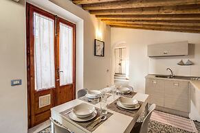 AwesHome - Lungarno Bellavista Penthouse