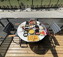 Ozkan Hotel