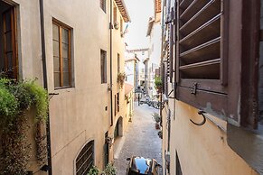 Sprone