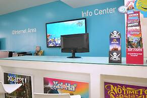 AR Cancun Plaza