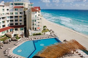 AR Cancun Plaza