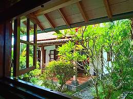 Villa Aquin