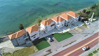 Private Villa Kin1 with ocean view and BBQ