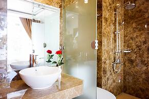 Nu Hoang Hotel