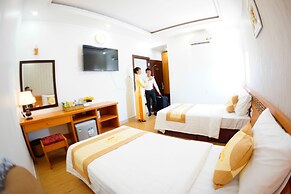 Nu Hoang Hotel