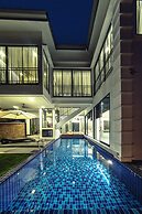 Atlantis Pool Villa Ipoh