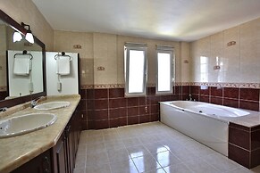 Villa Mola