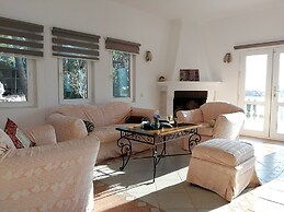 Villa Mola