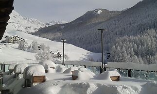 Maison Cly Hotel & Restaurant