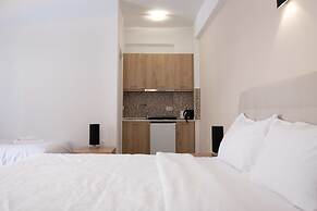 Tristhenia Hotel