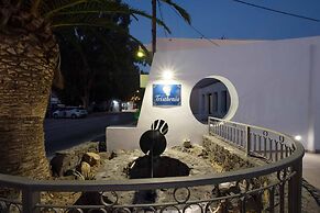 Tristhenia Hotel