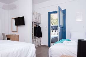 Tristhenia Hotel